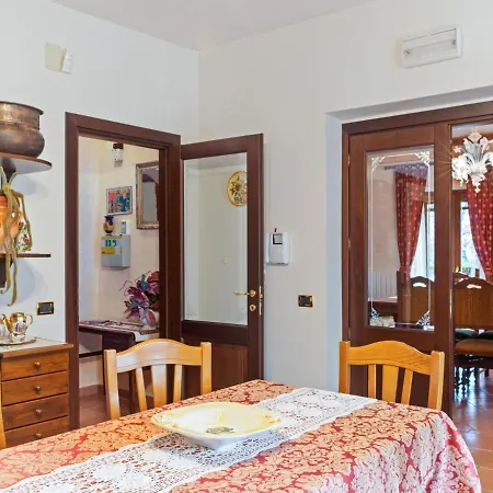 Belvilla By Oyo In Tagliacozzo