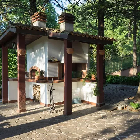 Villa Belvilla By Oyo In Tagliacozzo