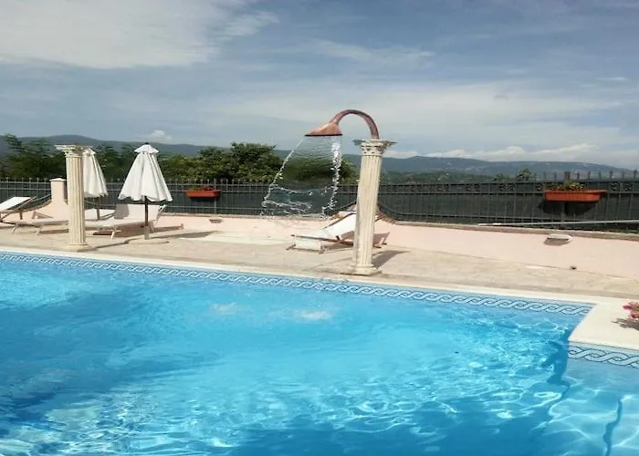 In With Pool And Nature Villa