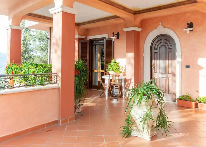 In With Pool And Nature Villa *