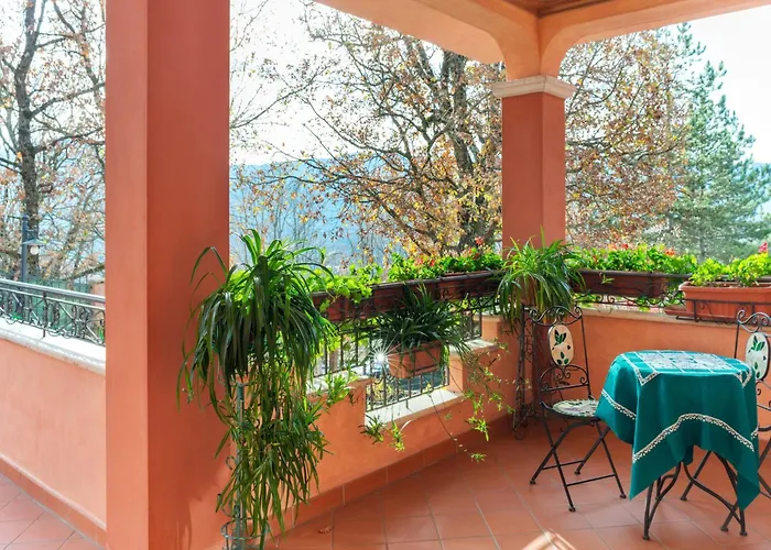 Villa In With Pool And Nature Tagliacozzo